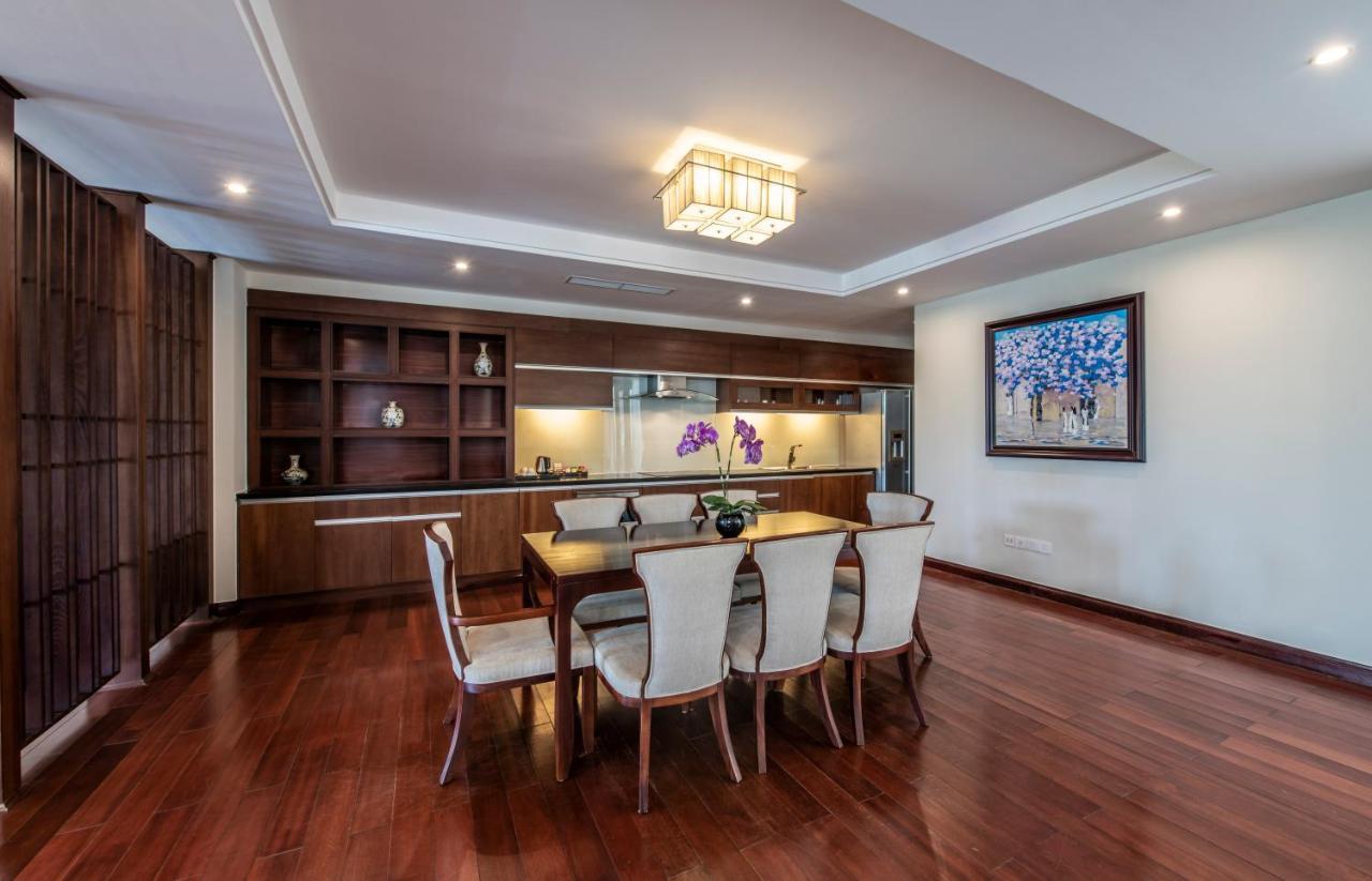 Vinpearl Resort & Spa Phu Quoc Luaran gambar A kitchen in a suite at the hotel