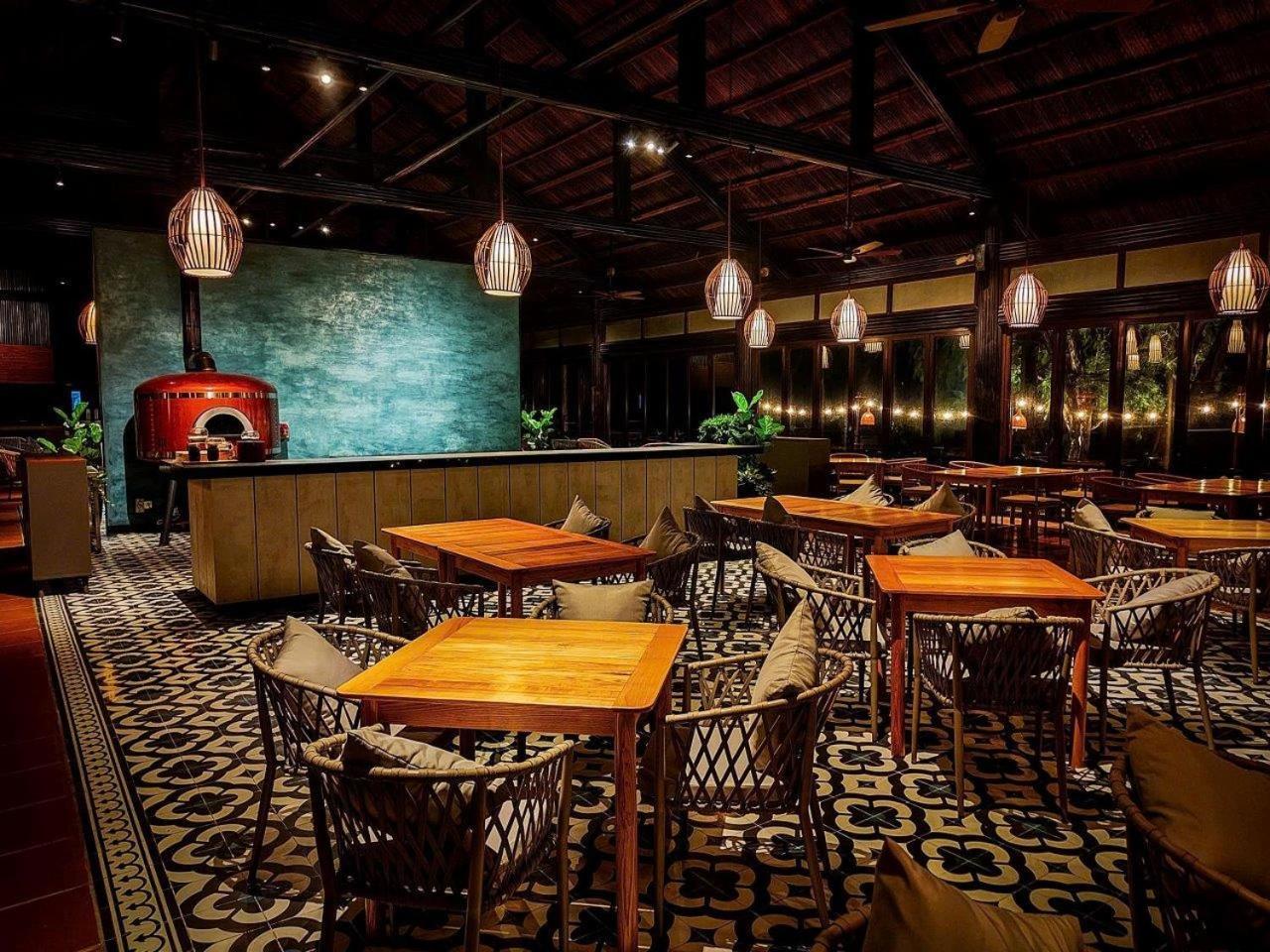 Vinpearl Resort & Spa Phu Quoc Luaran gambar Interior of the restaurant